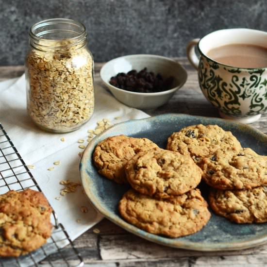 Oatmeal Rum Raisin Cookies - Recipe photo by Hannah Bond