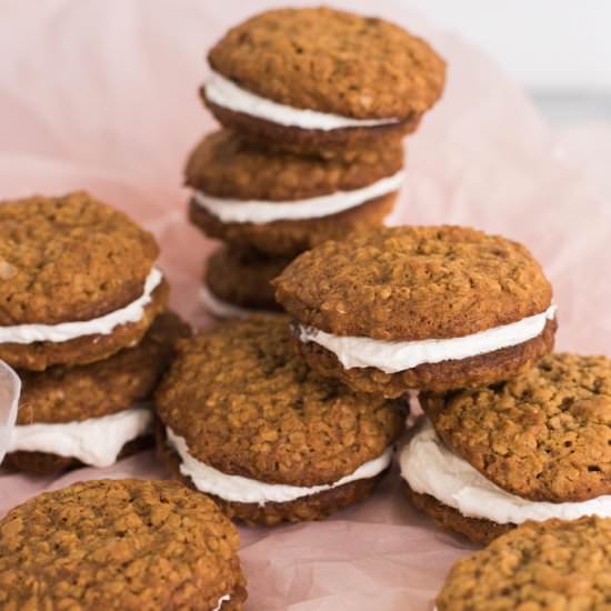 Homemade Oatmeal Cream Pies - Recipe photo by RecipeLion