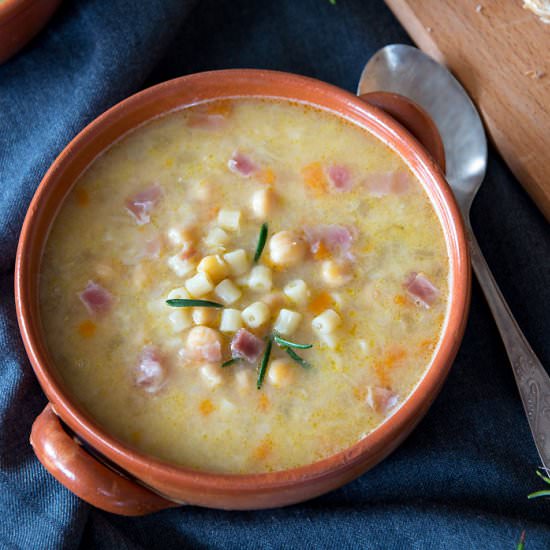 Ditalini Soup w/ Chickpeas & Bacon - Recipe photo by ItalianRecipeBook