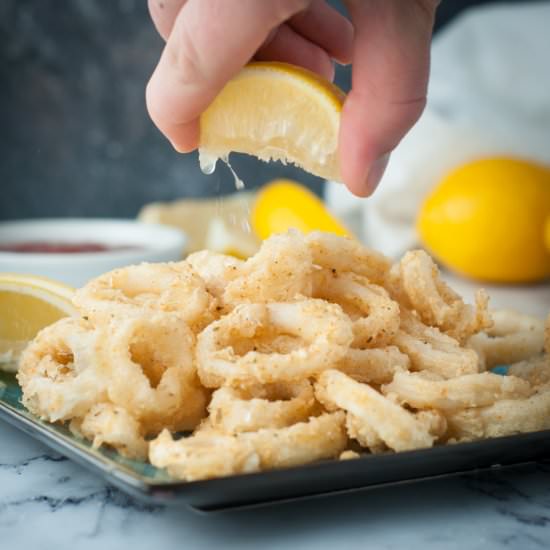 Restaurant Style Fried Calamari - Recipe photo by photosandfood
