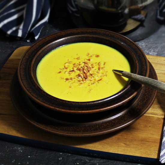 Quick Curried Cauliflower Soup - Recipe photo by Fab Food 4 All