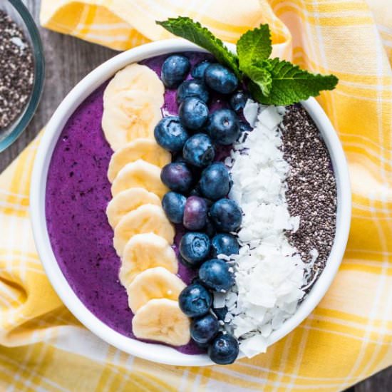 Vegan Blueberry Banana Smoothie Bowl - Recipe photo by nutfreevegan