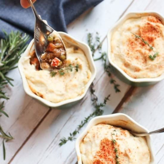 Vegan Lentil Leek Shepherd’s Pie - Recipe photo by AbrasKitchen