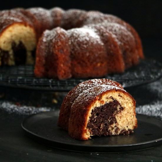 Marbled Banana Chocolate Cake - Recipe photo by lilcookieblog