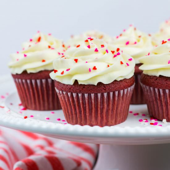Red Velvet Cupcakes - Recipe photo by Veronikas Kitchen