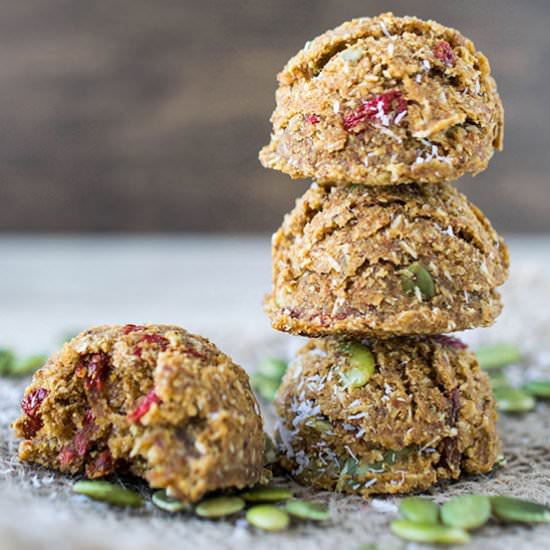 Pumpkin Spice Almond Cookies - Recipe photo by Raw Revive