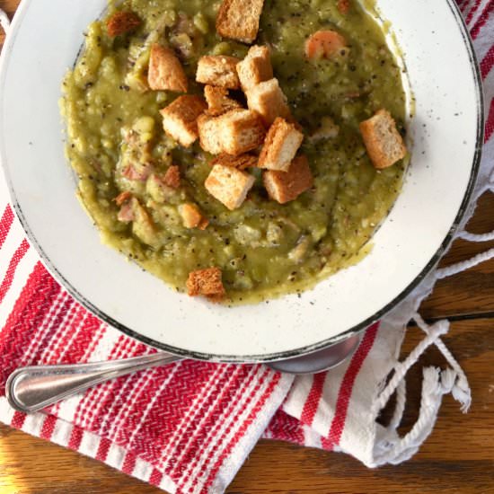 5 Ingredient Split Pea Soup - Recipe photo by simplyfoodies