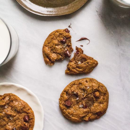 Vegan Chocolate Chip Cookies - Recipe photo by cakeoversteak