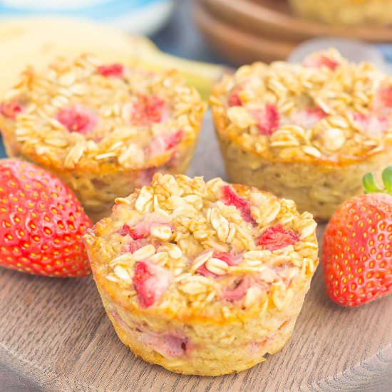Strawberry Banana Oatmeal Cups - Recipe photo by pumpkinnspice