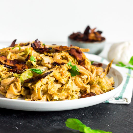 Linguine + garlicky Cabbage Sauce - Recipe photo by veggiejam