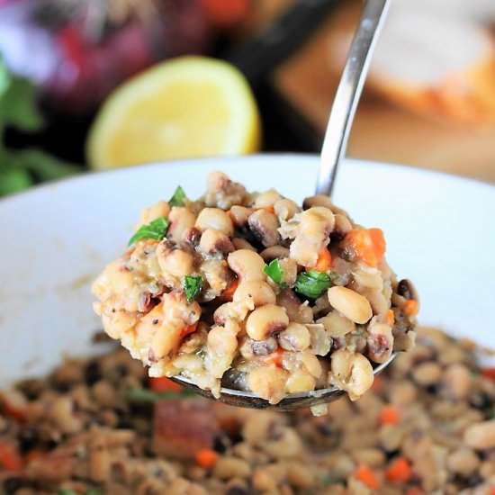 New Year's Day Black Eyed Peas - Recipe photo by thekitchenismyplayground