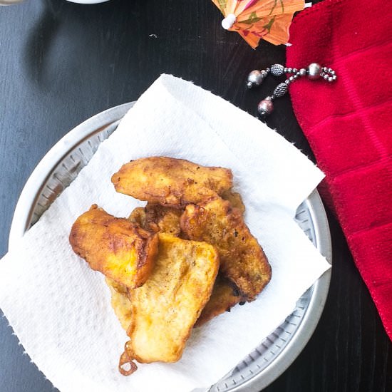 Pazham Pori/Banana Fritters - Recipe photo by Lathiya