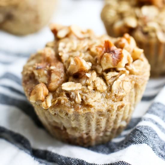 Banana Nut Baked Oatmeal Muffins - Recipe photo by Happy Healthy Mama