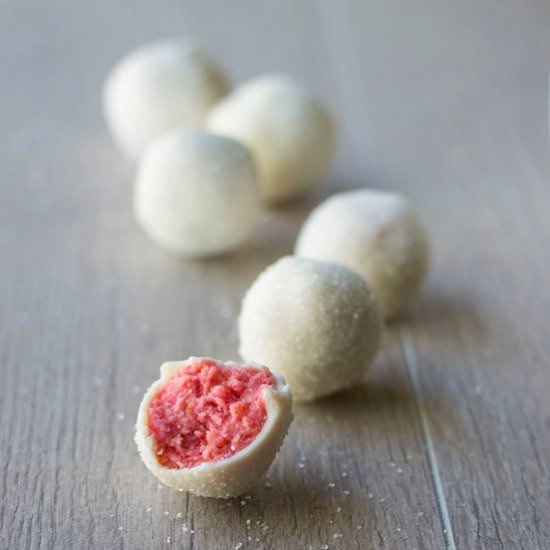 Champagne Cake Pops - Recipe photo by AWickedWhisk