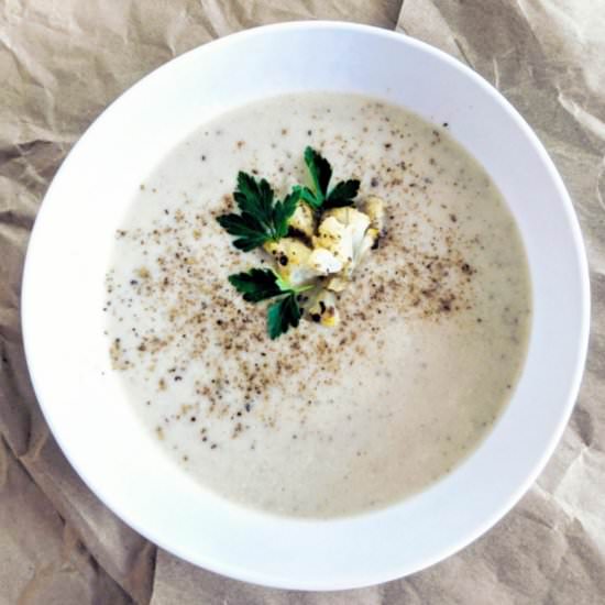 Creamy Masala Cauliflower Soup - Recipe photo by hagoesch