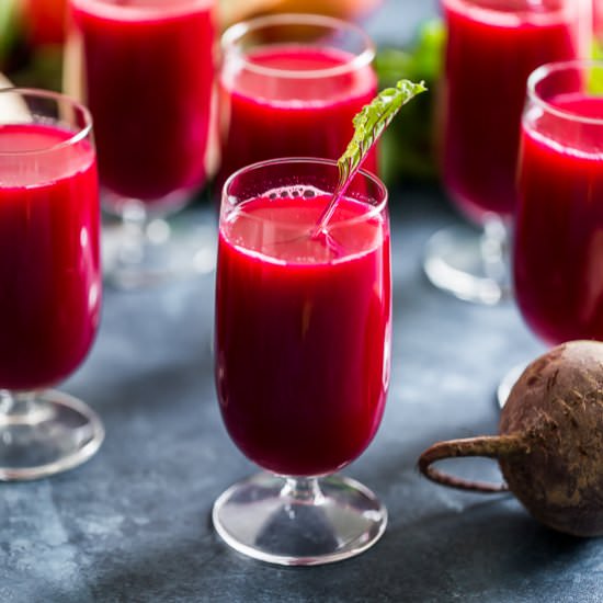 Get the Glow Carrot Beet Juice - Recipe photo by Get Inspired Everyday
