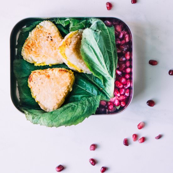 Rice balls with turmeric chicken - Recipe photo by whiteblankspace
