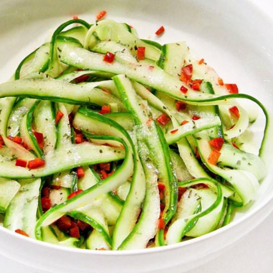 Cucumber ribbon salad - Recipe photo by Culinaire bagage