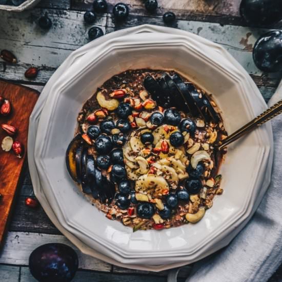CHOCOLATE ZUCCHINI OATMEAL “ZOATS” - Recipe photo by nattwrobel