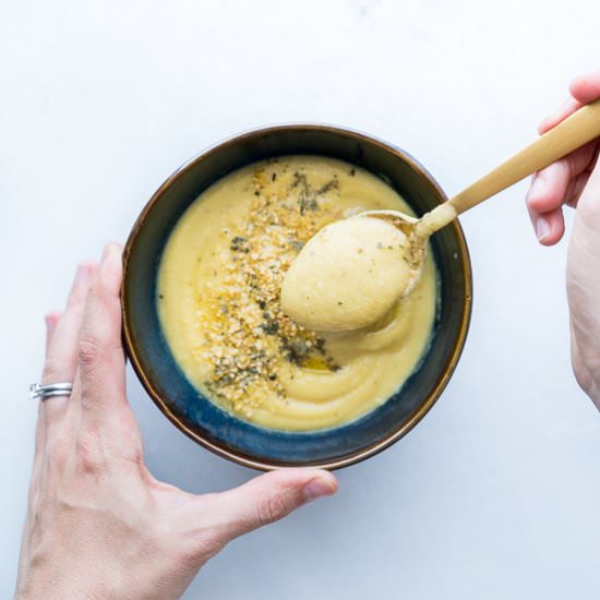 Creamy Cauliflower Soup - Recipe photo by freeyourfork