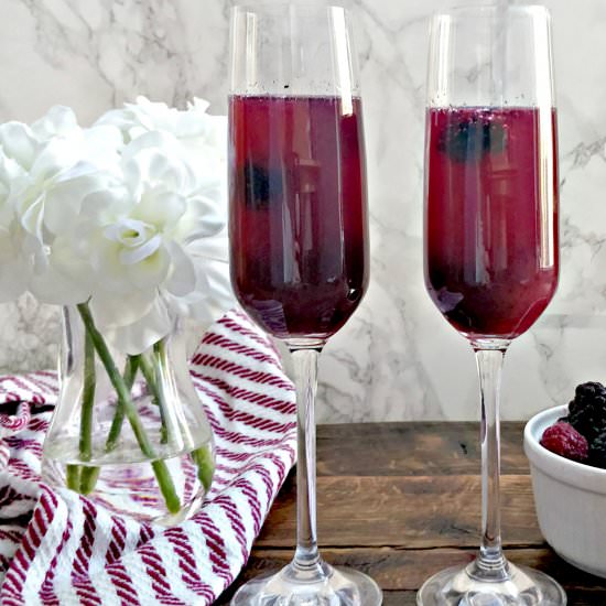 Sorbet Champagne Cocktail - Recipe photo by Thejollyhostess