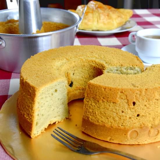 Green Tea Chiffon Cake - Recipe photo by Taste of Asian Food