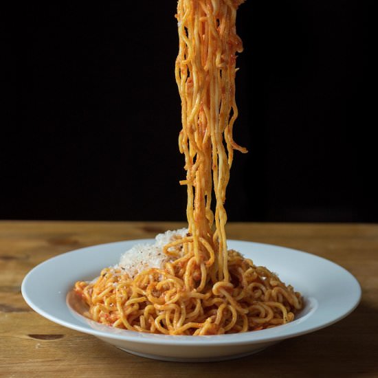 fresh tomato and butter pasta sauce - Recipe photo by eohynn