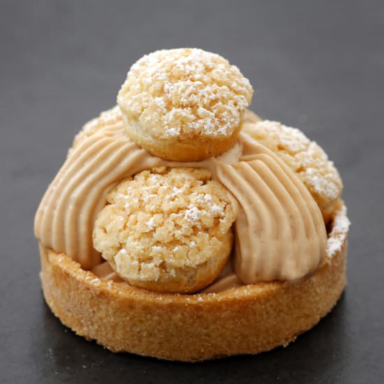 Mini Hazelnut Caramel Tart - Recipe photo by lilcookieblog
