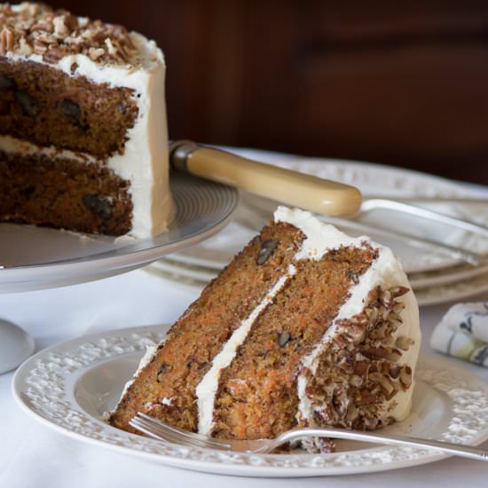 Carrot Cake with White Chocolate - Recipe photo by Mead Meadow