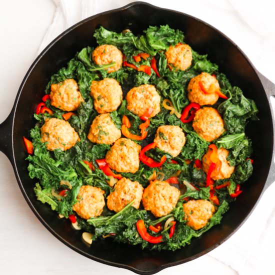 Chicken Meatballs in Roasted Pepper - Recipe photo by AbrasKitchen
