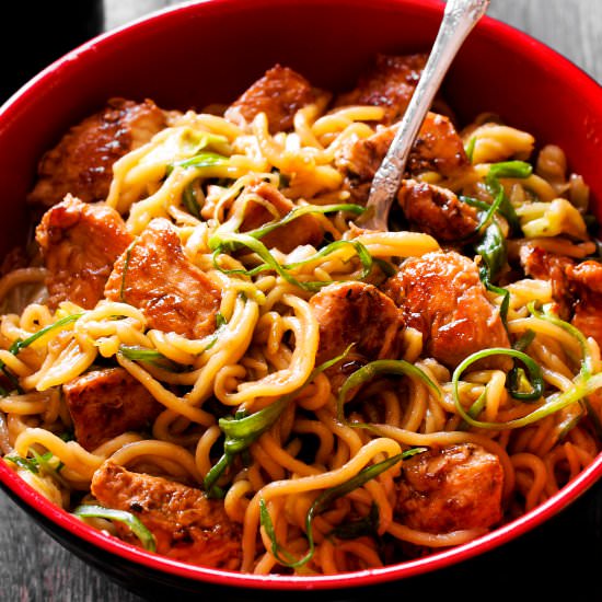 Restaurant Style Chicken Chow Mein - Recipe photo by whatsinthepan