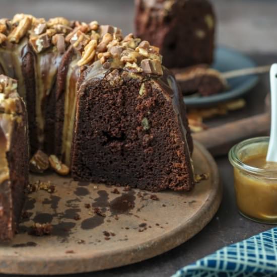 Turtle Brownie Cake - Recipe photo by the cookie rookie