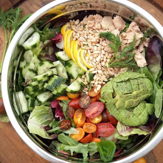 Spring Green Salad with Tuna - Recipe photo by cleanfoodcrush