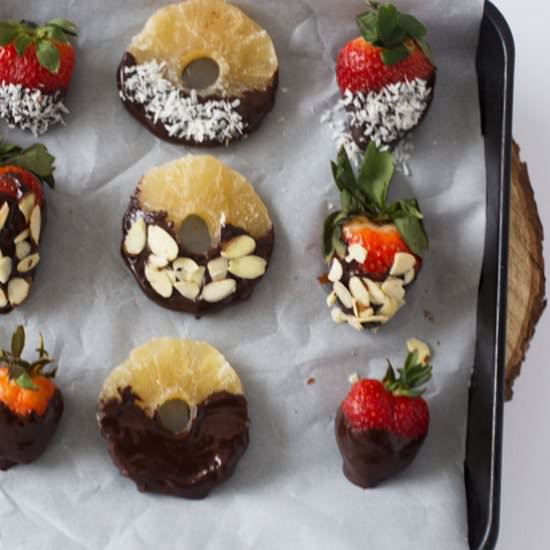 Chocolate-Dressed Strawberries - Recipe photo by trafficlightcook