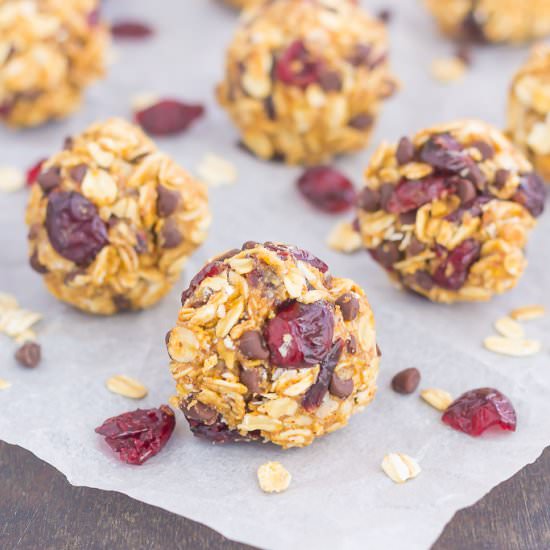 Cherry Chocolate Chip Energy Bites - Recipe photo by pumpkinnspice
