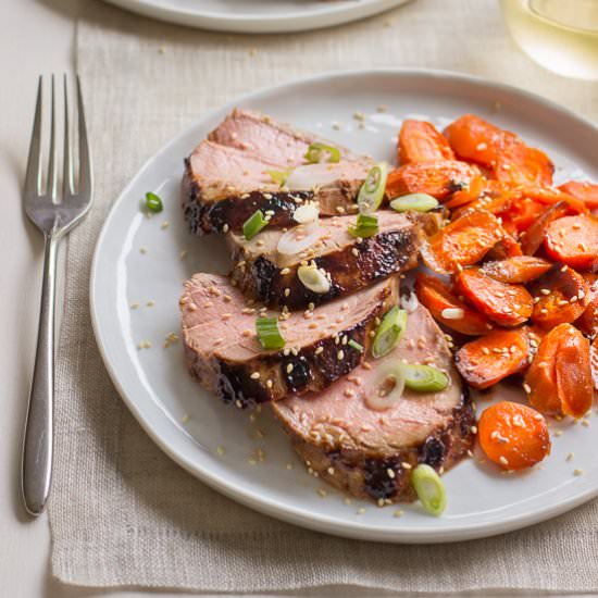 Sesame-Hoisin Pork with Carrots - Recipe photo by jillshough
