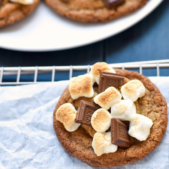 Panbanging S'mores Butter Cookies - Recipe photo by babysavers