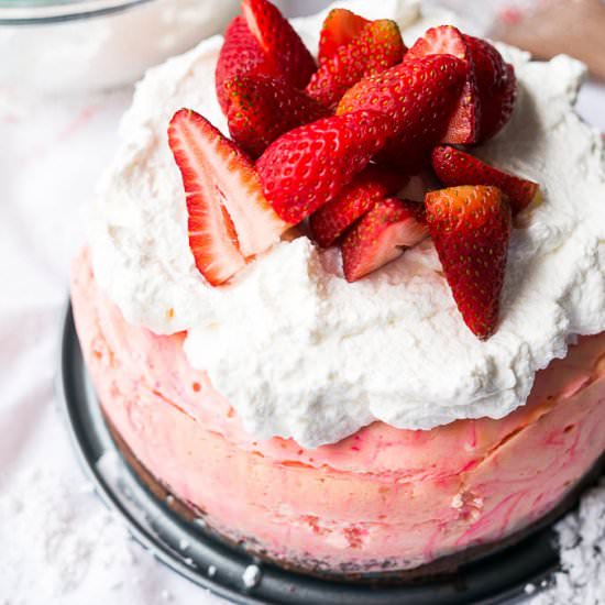 Strawberry Brownie Cheesecake - Recipe photo by kitschen_cat