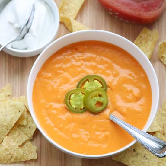 Vegan Nacho Cheese - Recipe photo by veganblueberry