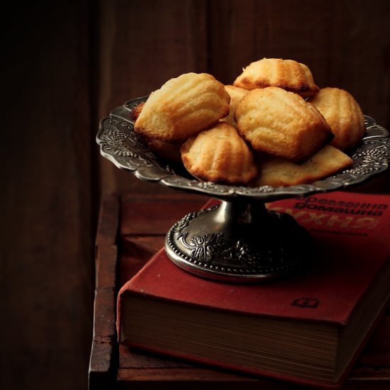 Olive Oil Madeleines - Recipe photo by Eva Toneva