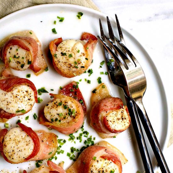 Bacon Wrapped Scallops - Recipe photo by PinchandSwirl