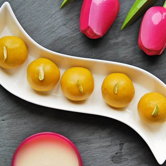 Besan Ladoo – Indian Sweet - Recipe photo by YourFoodFantasy