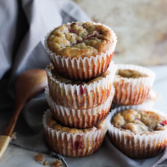 Strawberry yogurt banana muffins - Recipe photo by Berrymaple