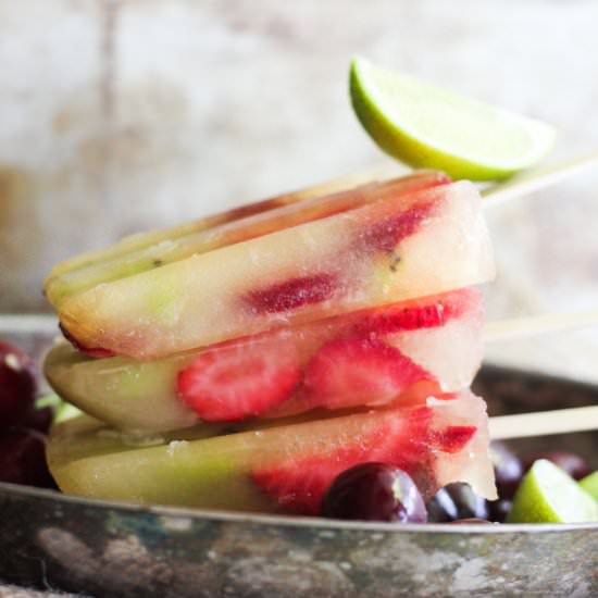 Apple juice fruit popsicles - Recipe photo by Berrymaple