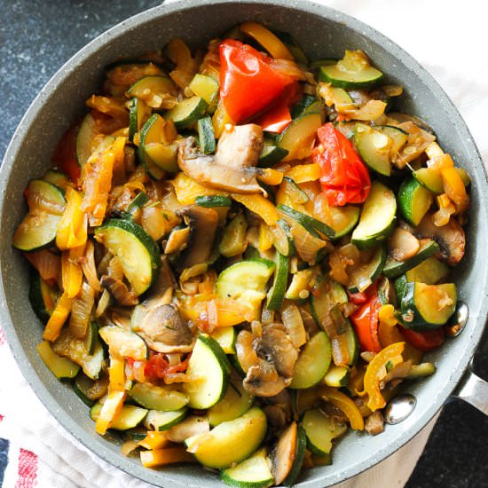 Easy sauteed vegetables - Recipe photo by Berrymaple