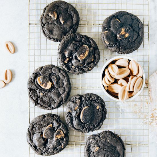 black tahini cookies - Recipe photo by hummingbirdhigh