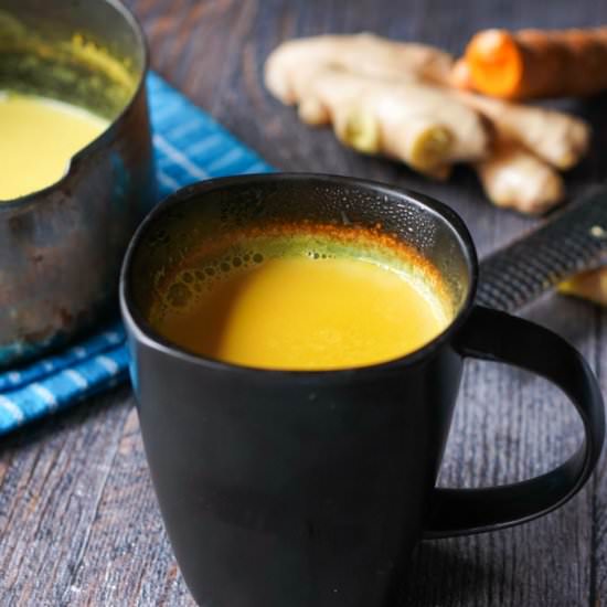 Spicy Turmeric & Ginger Drink - Recipe photo by MyLifeCookbook