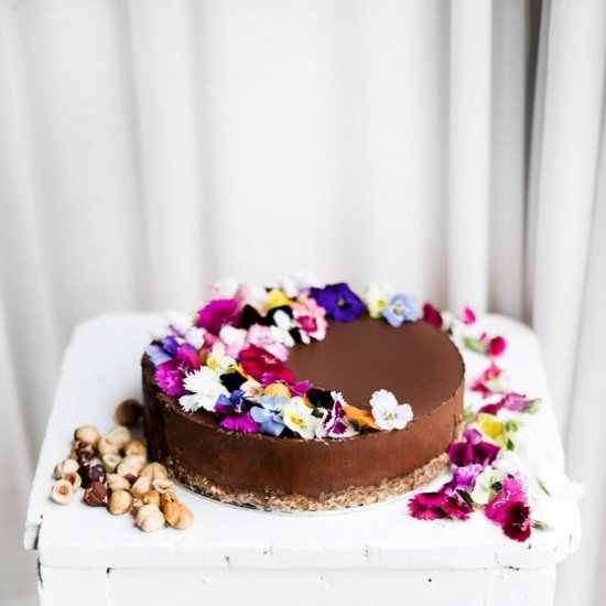 Raw Hazelnut and Chocolate Cake - Recipe photo by snapsfotografia