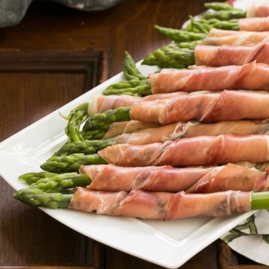 Prosciutto Wrapped Asparagus - Recipe photo by thatskinnychickcanbake