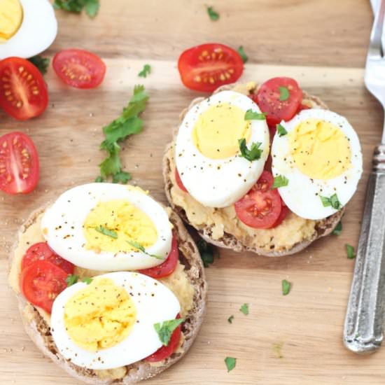 Open-Faced Hummus and Egg Sandwich - Recipe photo by Homemade Nutrition